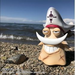 Den Den Mushi Edward Newgate / Whitebeard & Jinbei