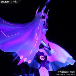 Punishing: Gray Raven - Liv: Luminance