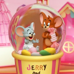 Soap Studio - Tom and Jerry: Jerry & Tuffy Candy House Crystal Ball