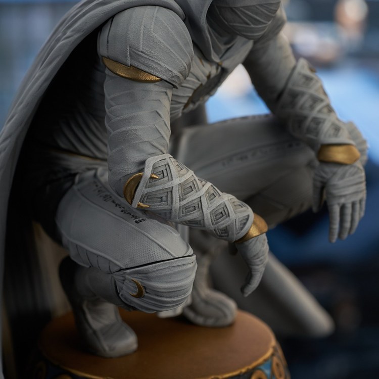 Moon Knight Gallery - Moon Knight Figure (Diamond Select Toys)