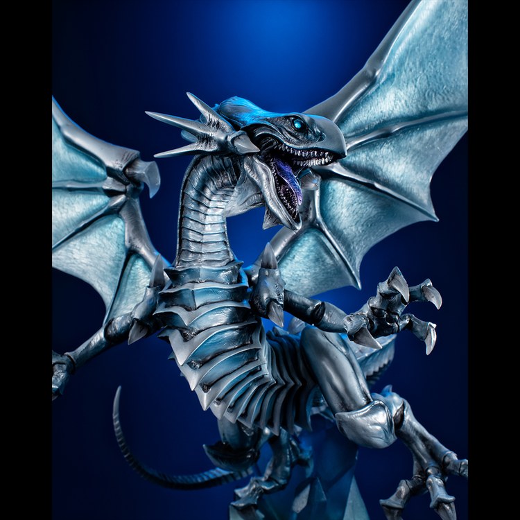 Yu-Gi-Oh! Duel Monsters - Blue-Eyes White Dragon - Art Works Monsters - ~Holographic Edition~ (MegaHouse)