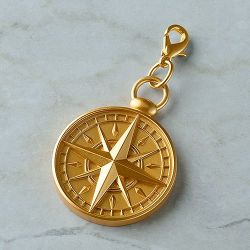 Hatsune Miku - 1/7 - 100th Adventure Ver. (Good Smile Company) Hatsune Miku - 1/7 - 100th Adventure Ver. (Good Smile Company)