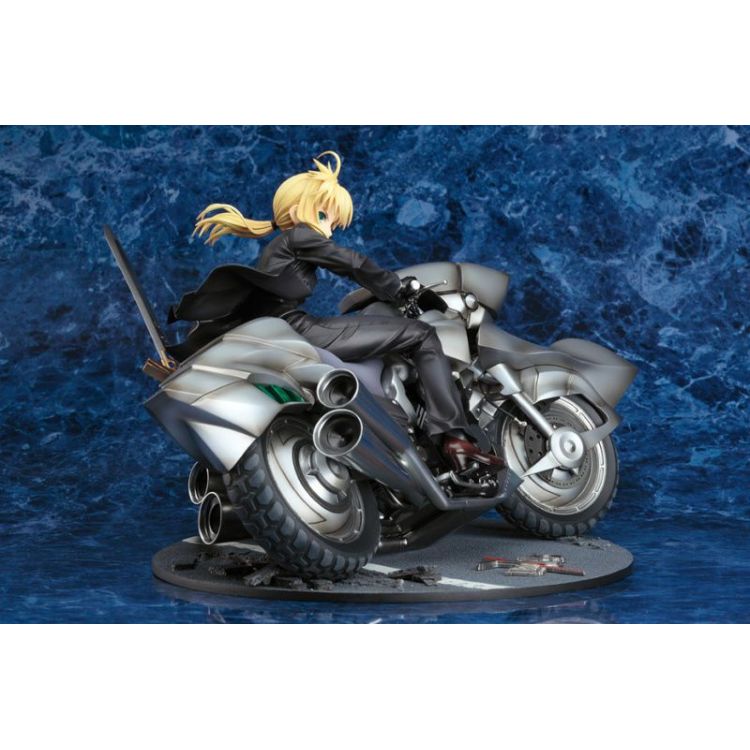 Fate/Zero - Altria Pendragon - 1/8 - Saber, Motored Cuirassier (Good Smile Company)